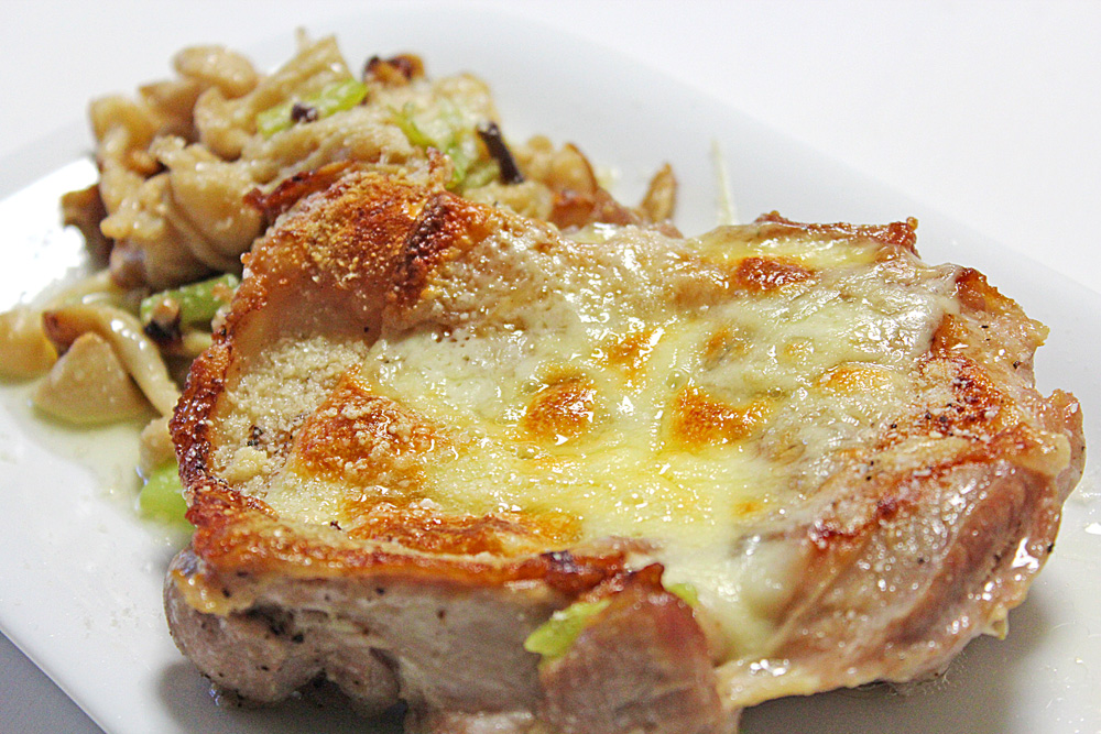 鶏モモのチーズ焼き